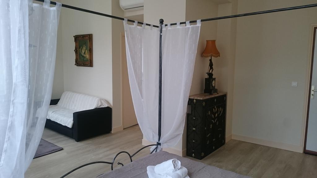Castel Regina Hotel Châtel-Guyon Esterno foto
