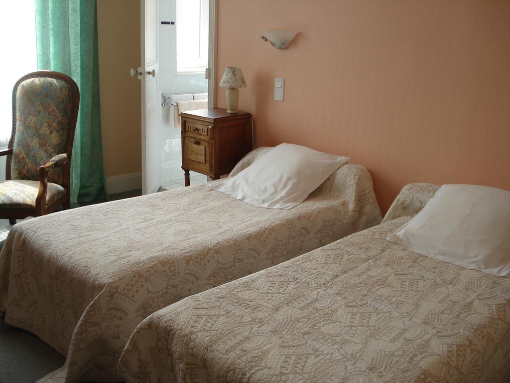 Castel Regina Hotel Châtel-Guyon Esterno foto